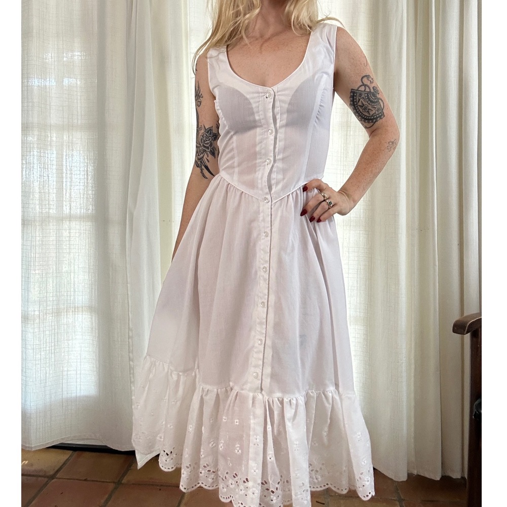 Vintage 70s white prairie dress eyelet trim
